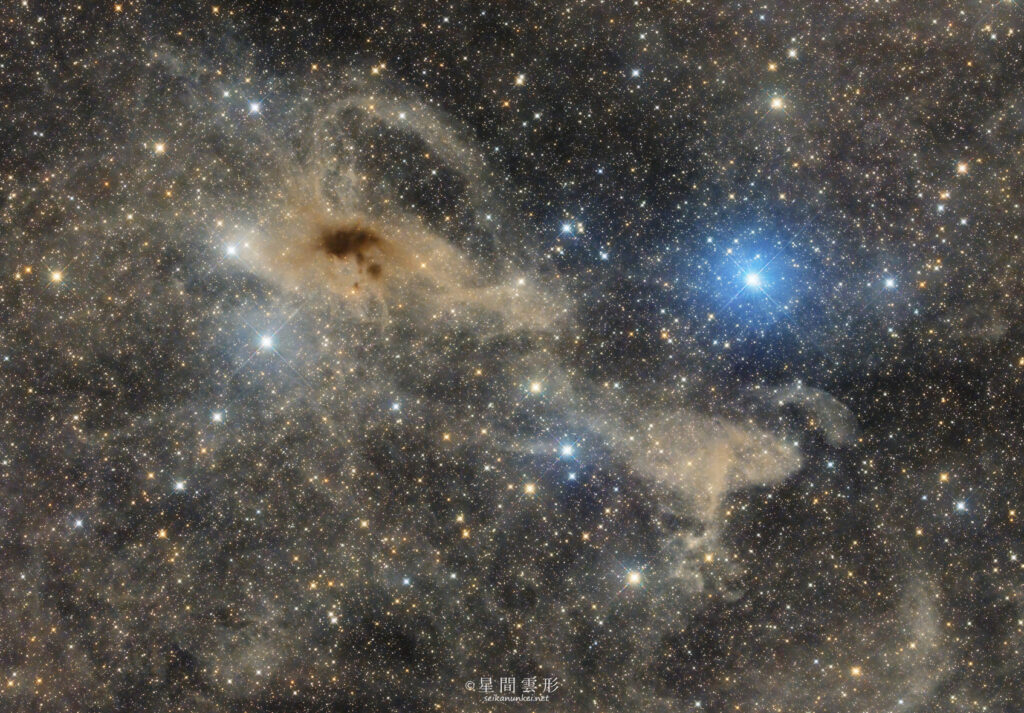 LBN 573,575 – Dog Bone Nebula – 2024年8月 , e130d x2, Skywatcher EQ6R, ZWO ASI294MM Pro& Astrodon LRGB Filter L: 5minx214, ZWO ASI2600MC Pro 5minx206,（総露出35時間00分）, 天文ガイド2024年12月号 入選