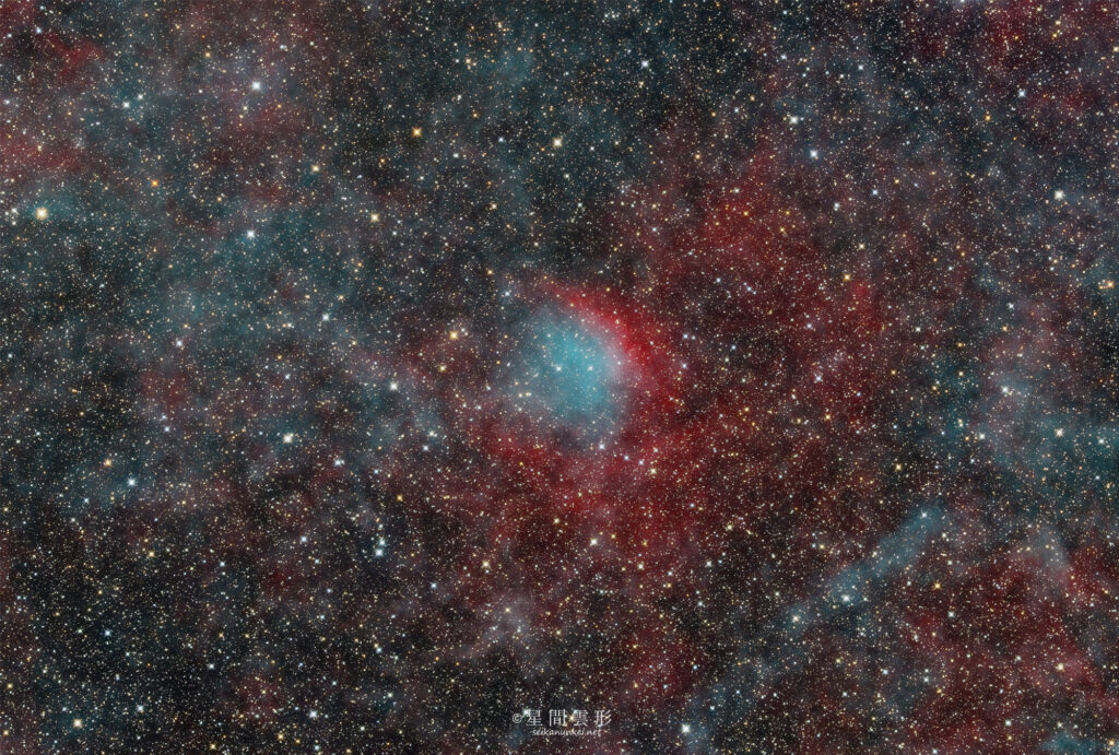 StDr98 – 2025年11月～2026年2月 , e130d x2, Skywatcher EQ6R, ZWO ASI294MM Pro& Chroma 5nm Narrow Band Filter Ha:15分x 199枚 Oiii: 15分x 159枚, ZWO ASI2600MC Pro 5分x 555枚,（総露出135時間45分）, 天文ガイド2026年7月号 入選